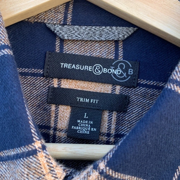 Treasure Bond men’s size large flannel - Picture 4 of 4